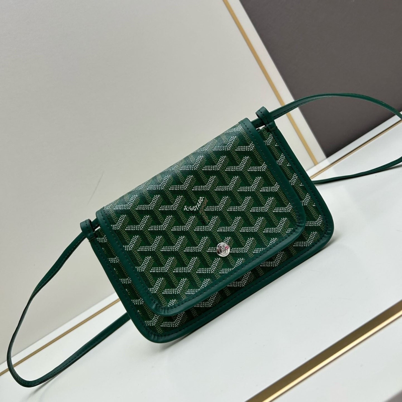 Go*ard clutch bags